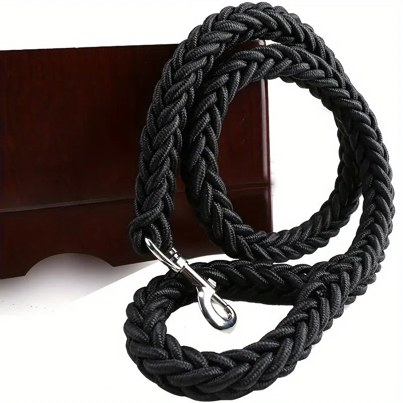Comfort-Strong 5-Foot Braided Dog Leash: Ideal for Effective Training & Enjoyable Walks. Durability Meets Comfort